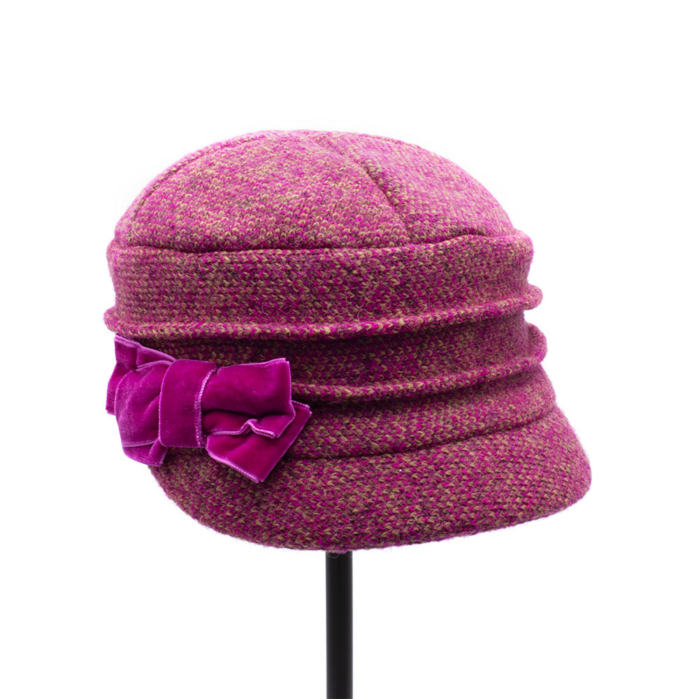 "Bow" Cap