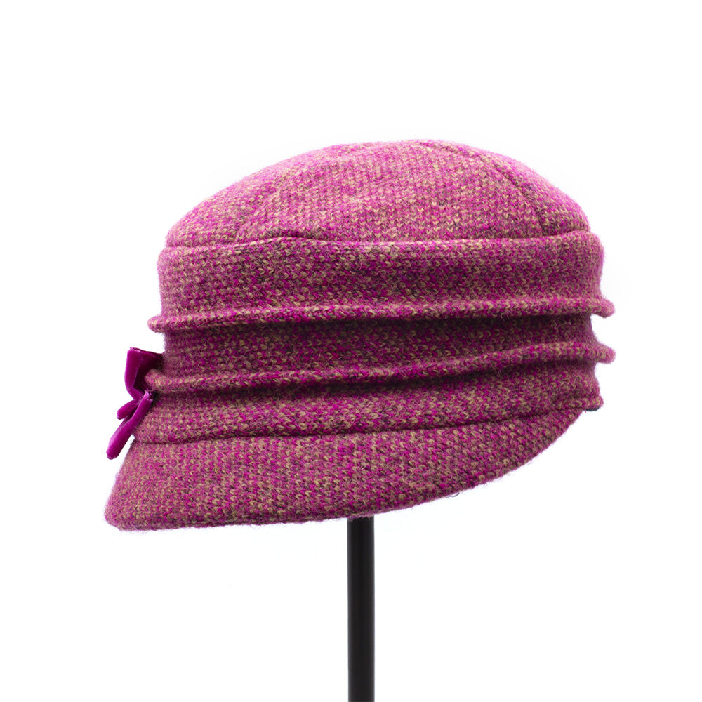 "Bow" Cap